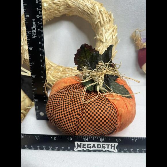 Thanksgiving Fall Autumn Lot Decorations Pumpkins Scarecrows - Picture 7 of 9